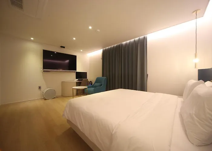 Hotel H Avenue Minam Pusan
