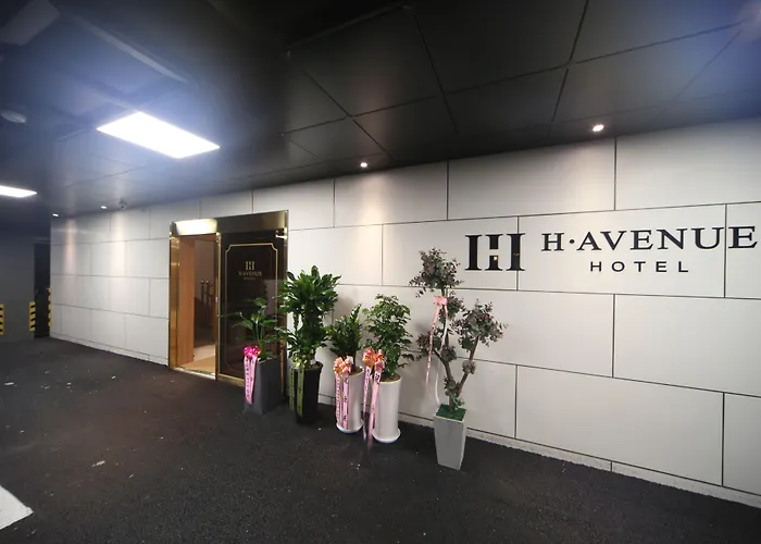 H Avenue Minam