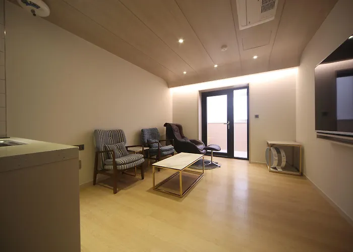 H Avenue Minam Hotel