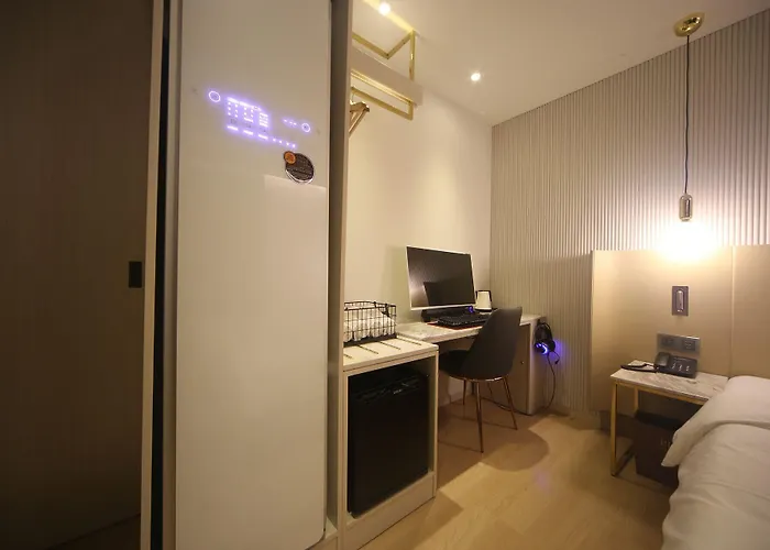 Hotel H Avenue Minam *
